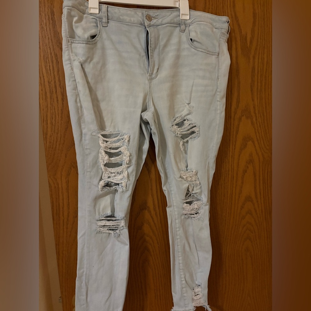 American Eagle Outfitters Light Blue Distressed Skinny Jeans